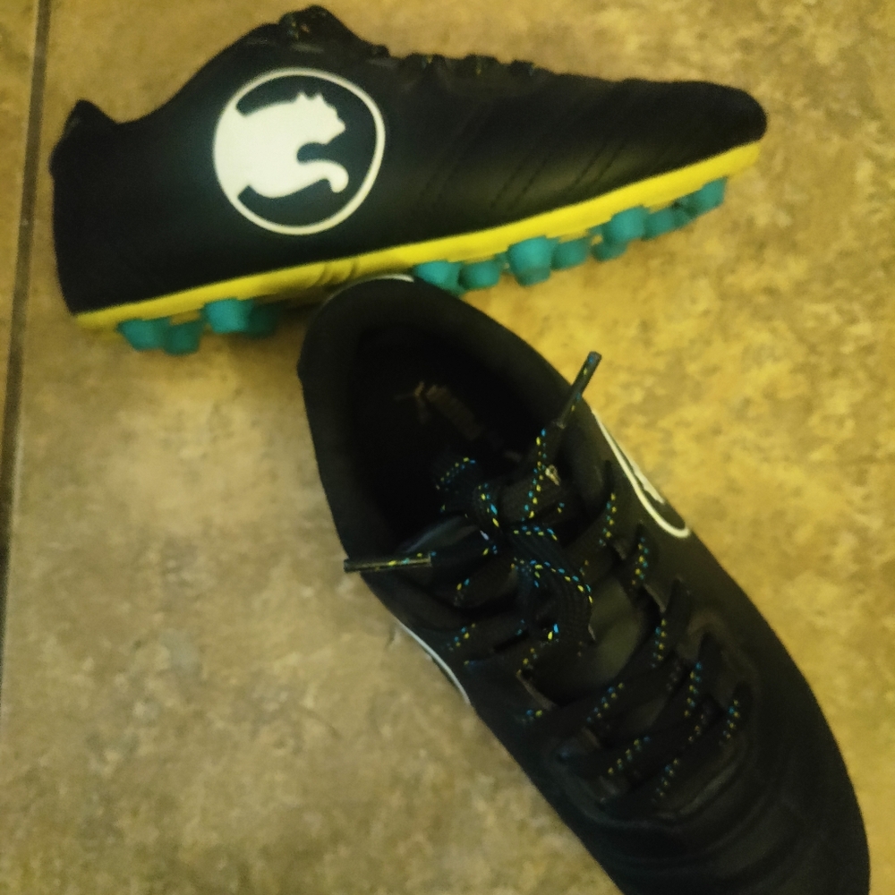 💸LAST CHANCE KIDS PROCAT BLACK SPORT  CLEATS SZ.1-Used but still have some life